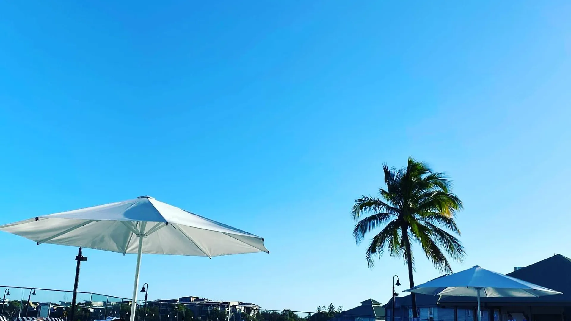 Large Family Sized Unit With Watersports, Maroochy River, Lagoon, And Beach Access Twin Waters